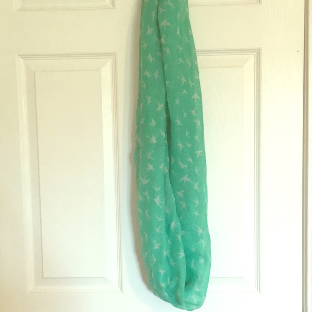 Infinity scarf